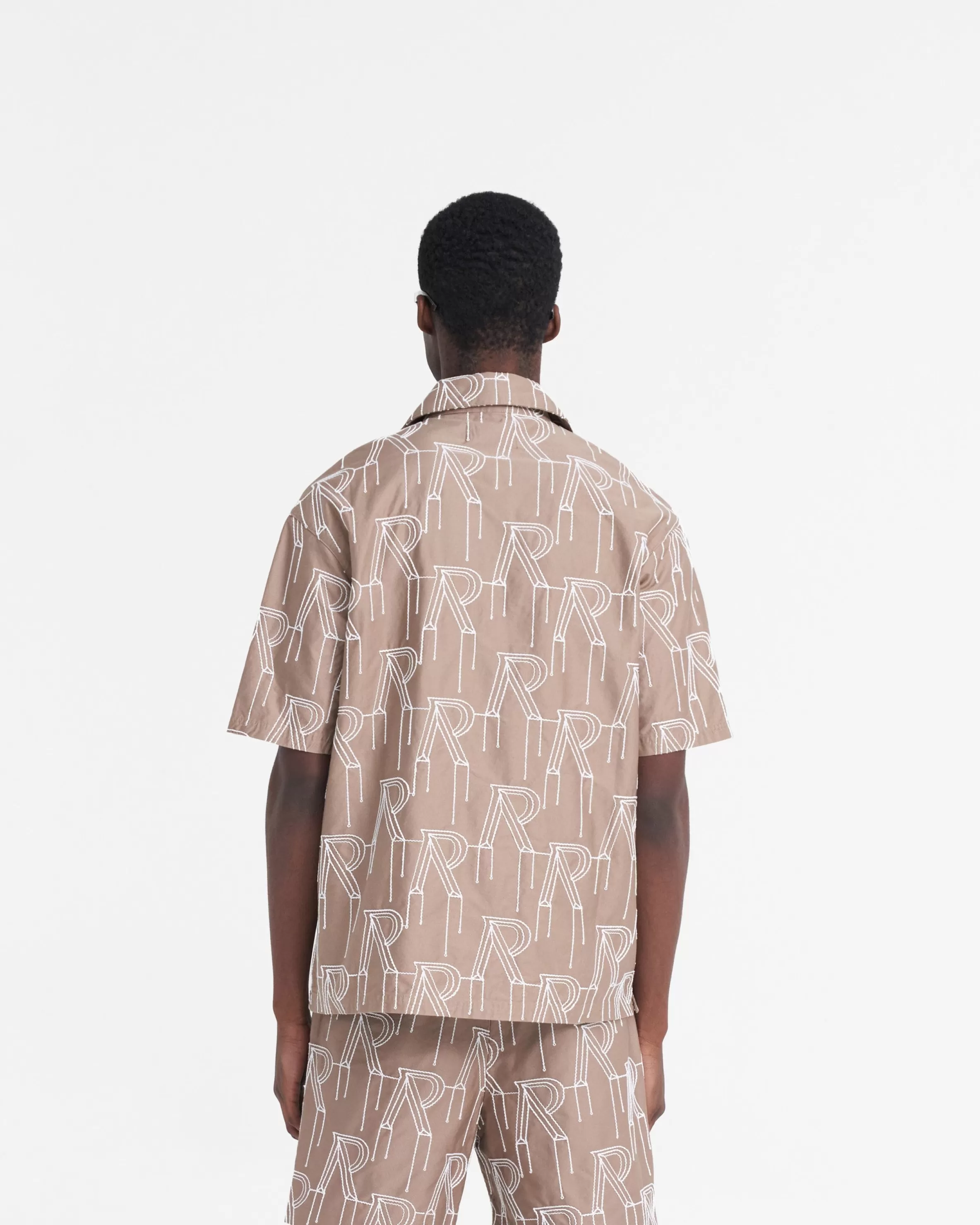 embroidered_initial_overshirt__washed_taupe_3.webp Embroidered Initial Overshirt - Washed Taupe^Represent Shop