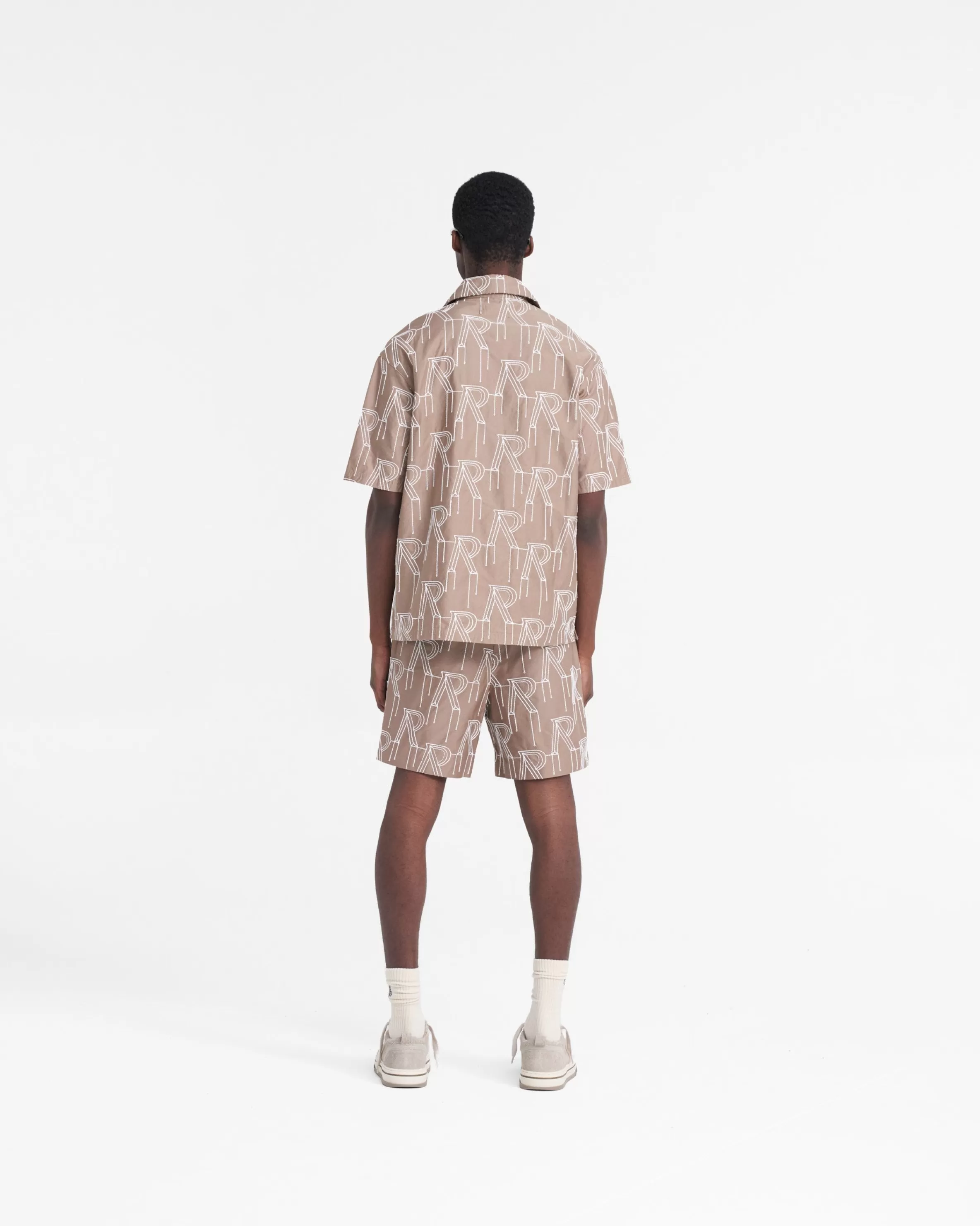 embroidered_initial_overshirt__washed_taupe_6.webp Embroidered Initial Overshirt - Washed Taupe^Represent Shop
