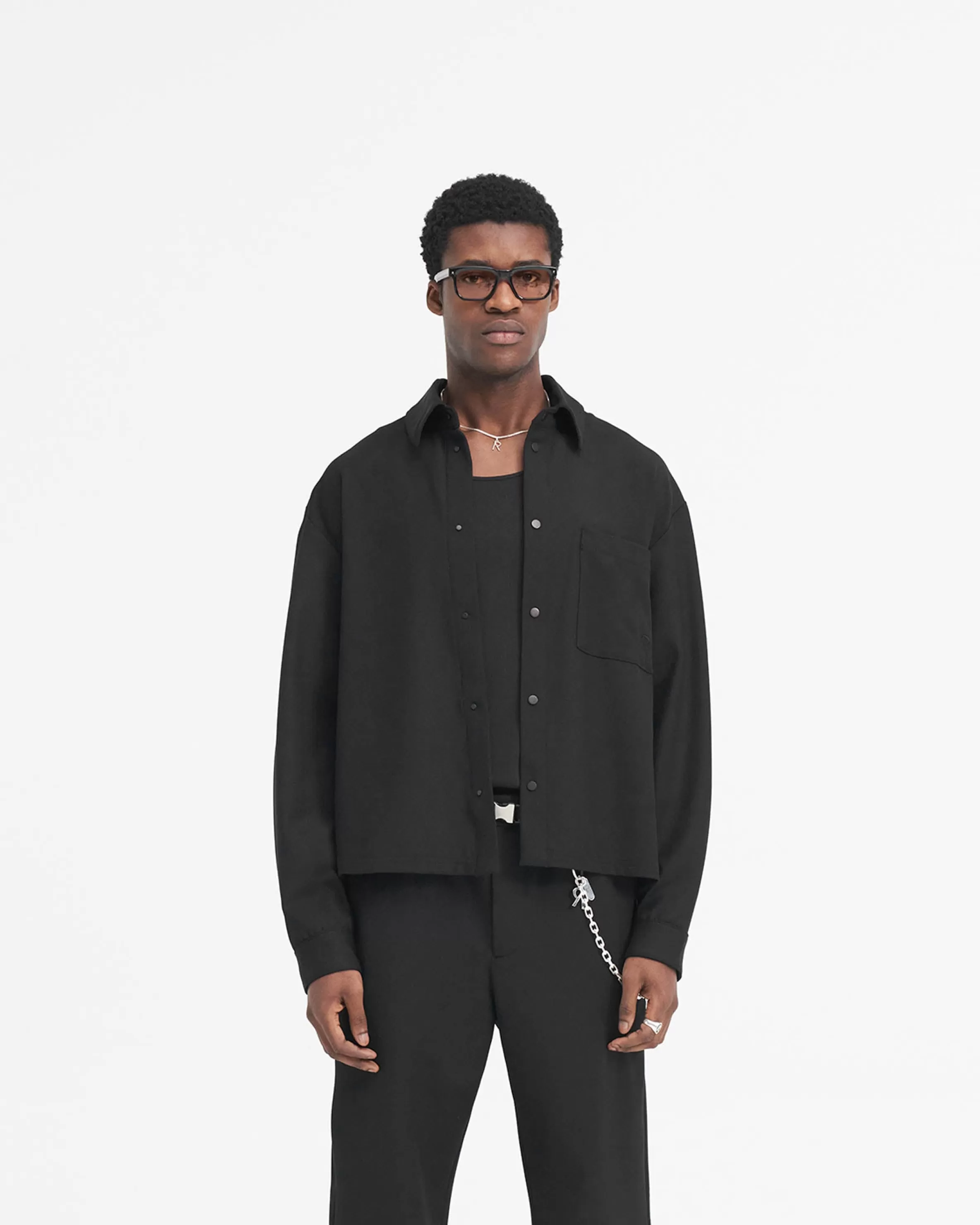 initial_cropped_dress_shirt__black_2.webp Initial Cropped Dress Shirt -^Represent Clearance