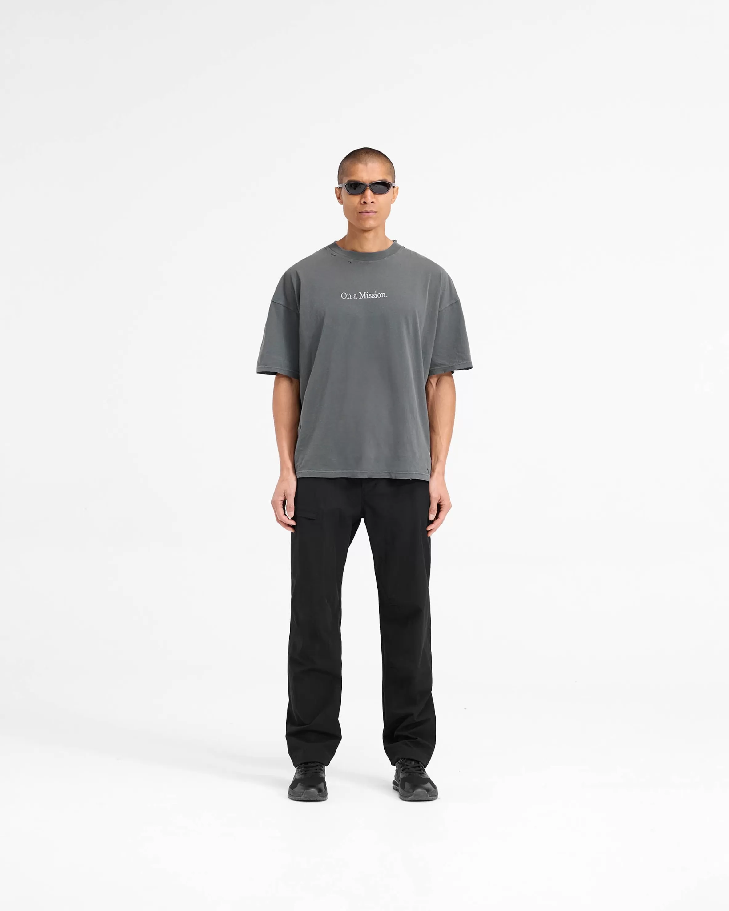 on_a_mission_oversized_tshirt__aged_black_4.webp 247 On A Mission Oversized T-Shirt - Aged Black^Represent Fashion