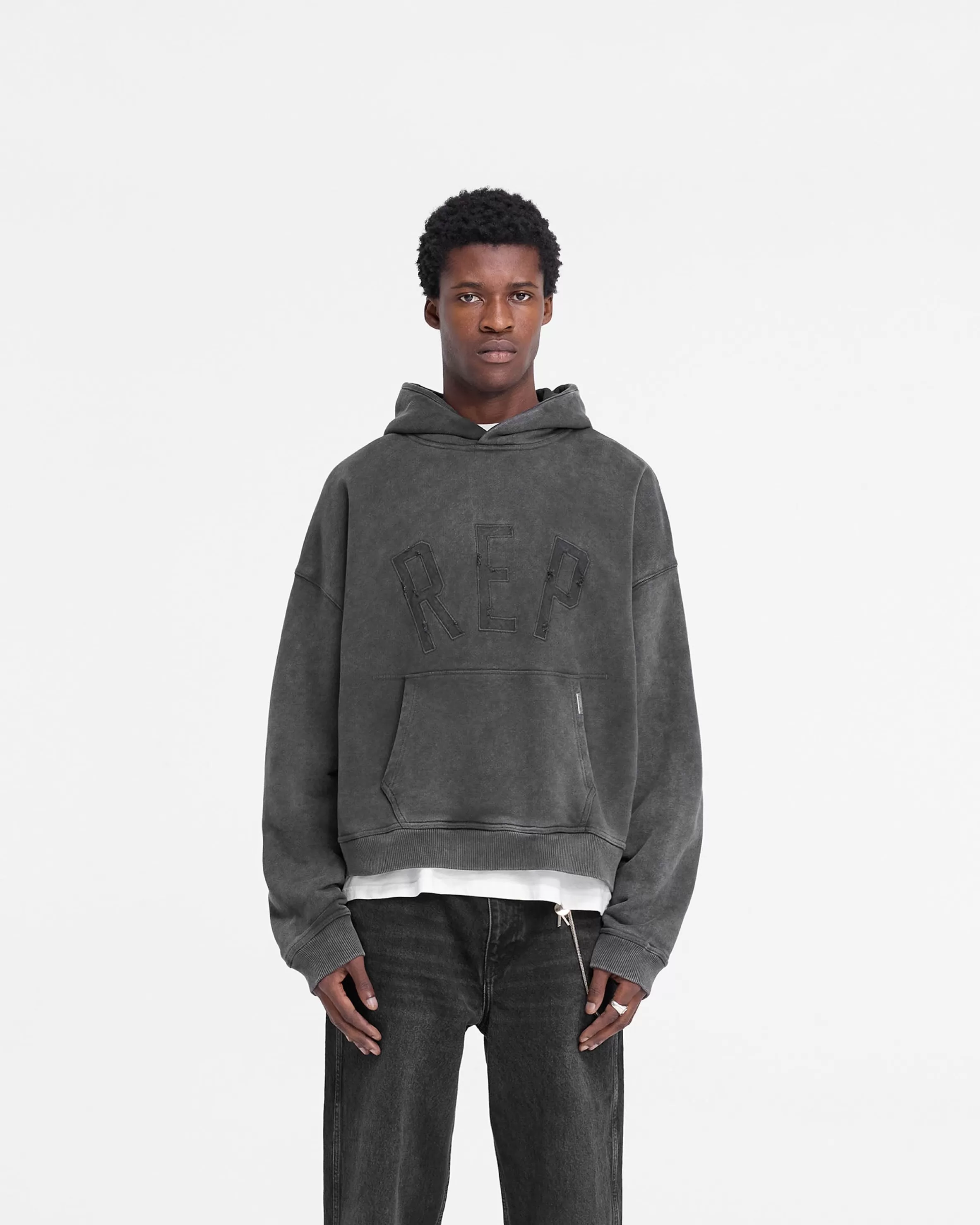 Rep Applique Hoodie - Vintage Black^Represent Shop