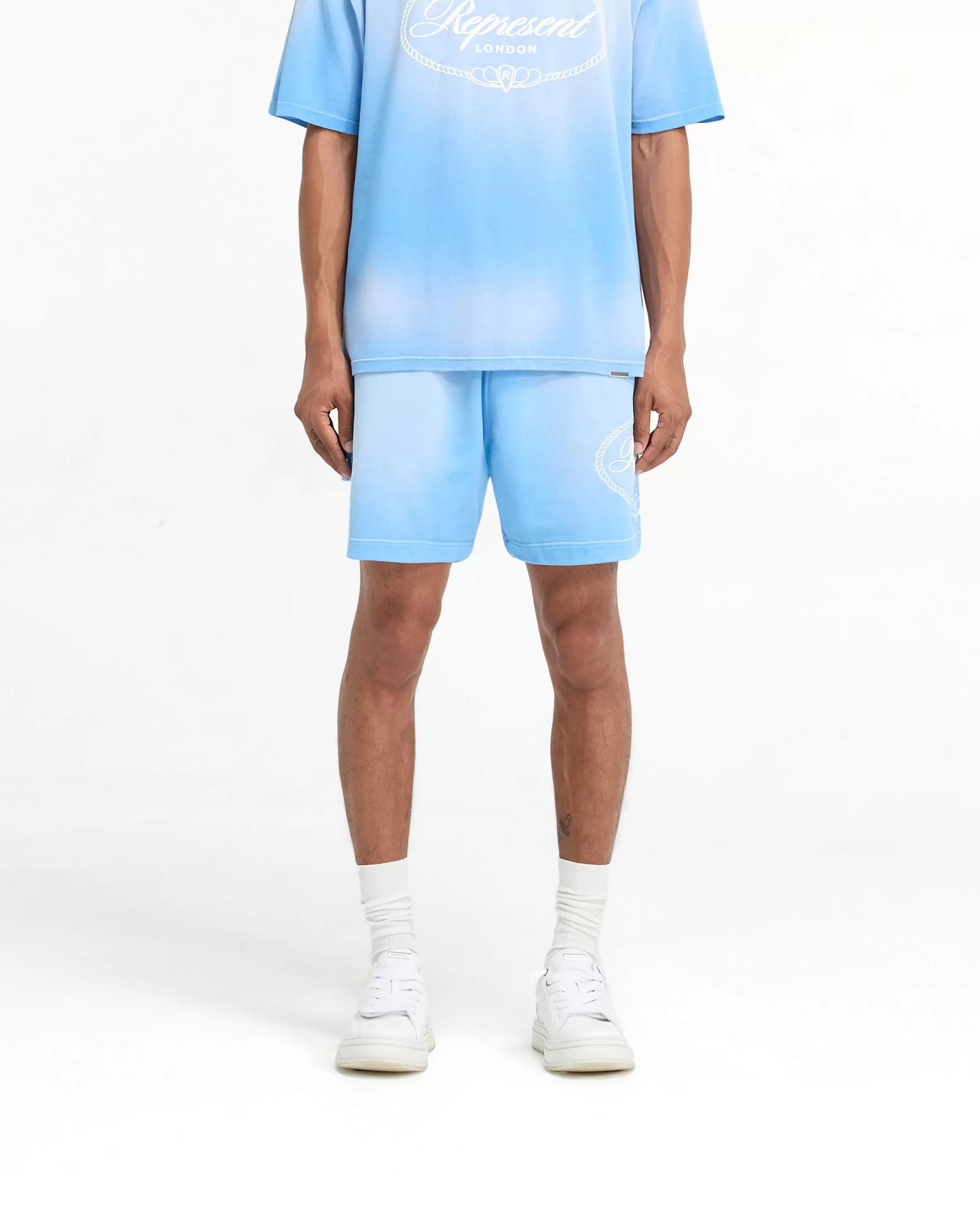 represent_x_harrods_crest_short__cloud_blue_2.webp X Harrods Crest Short - Cloud Blue^Represent Best