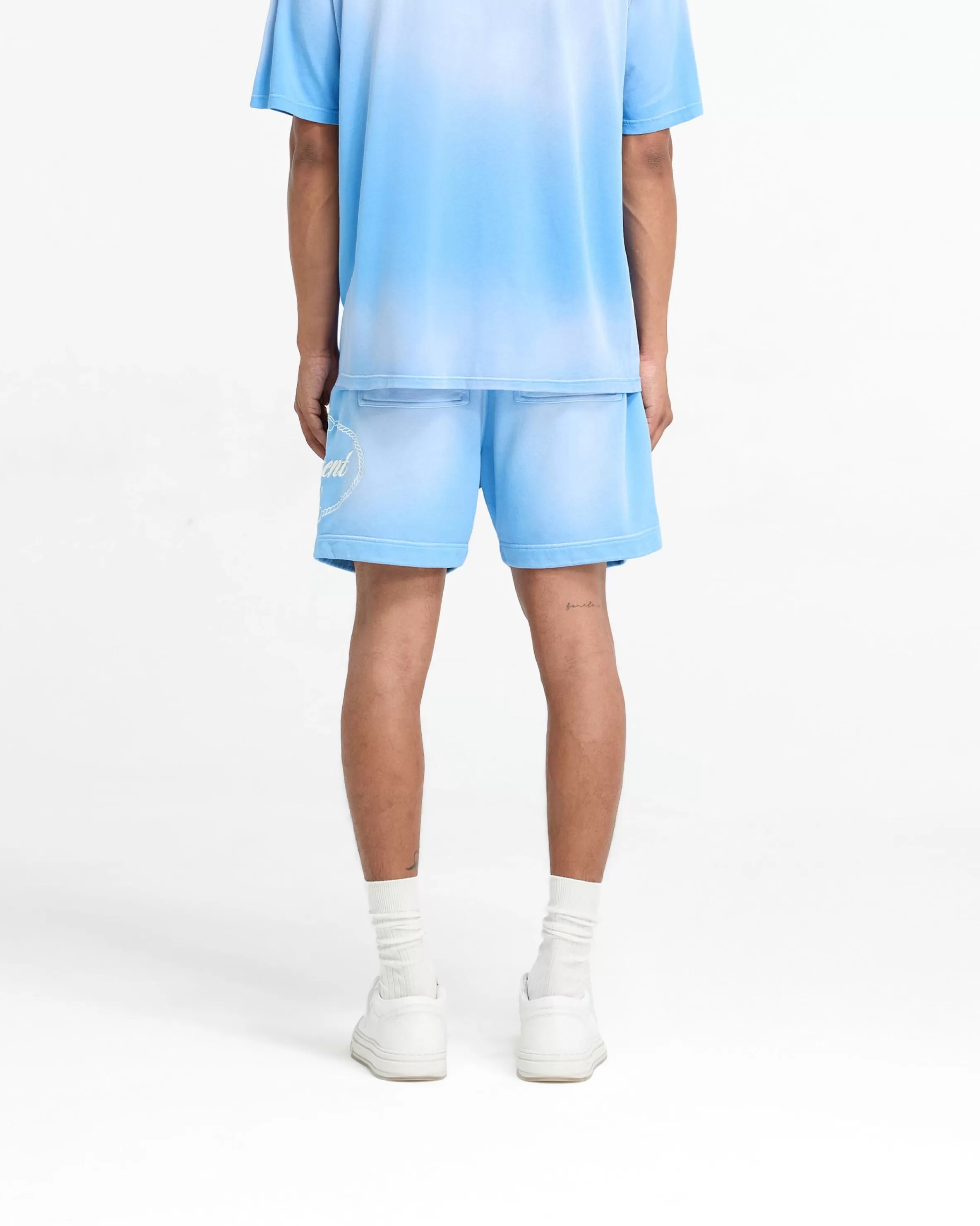 represent_x_harrods_crest_short__cloud_blue_4.webp X Harrods Crest Short - Cloud Blue^Represent Best